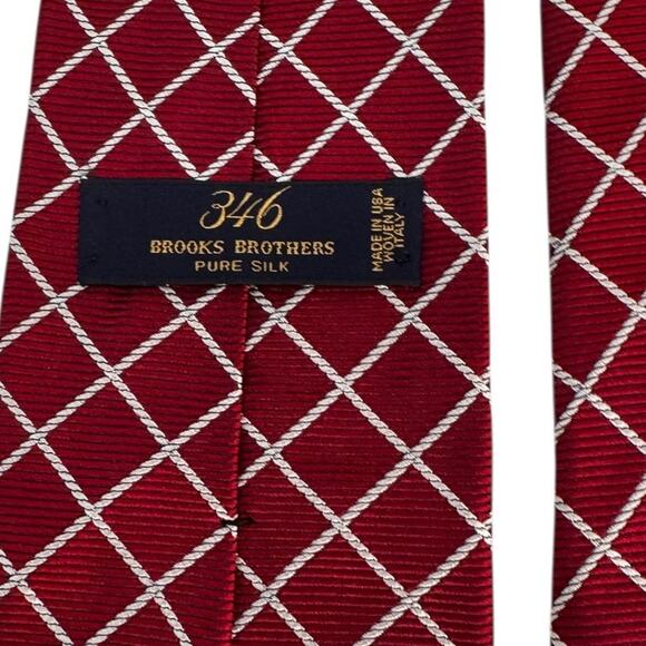 BROOKS BROTHERS 346 Pure Silk Red & White Work Attire Tie - Picture 2 of 7